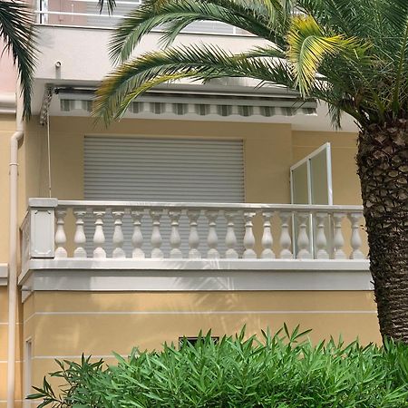 FréjusLe Tropical公寓 外观 照片